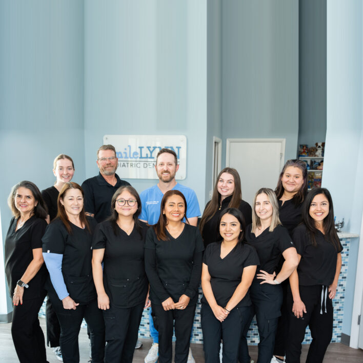 smilelynn-pediatric-dentistry-team